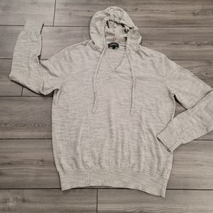 🆕️4 for 40🆕️Express V Neck Sweater